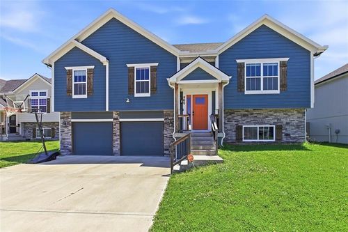 505 Ridgeview Dr, Grain Valley, MO, 64029 | Card Image