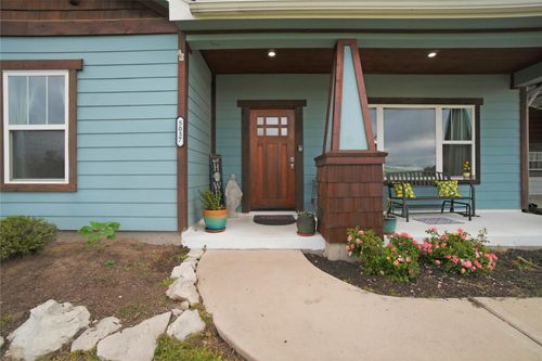 5037 Horseshoe Dr, Anderson, TX, 77830-1411 | Card Image