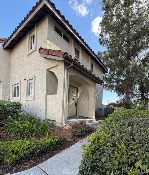 23391 La Crescenta, Mission Viejo, CA, 92691-6884 | Card Image