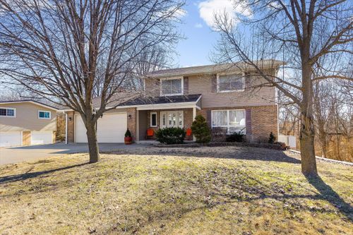 1736 Parkwood Dr, MOBERLY, MO, 65270-3210 | Card Image