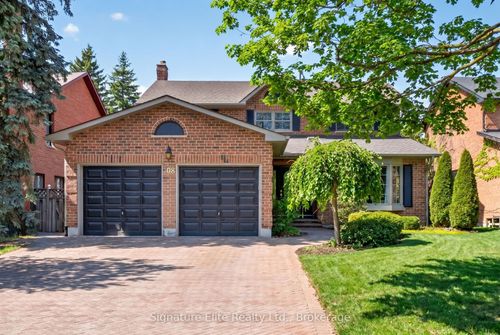 108 Golf Links Dr, Aurora, ON, L4G3V3 | Card Image