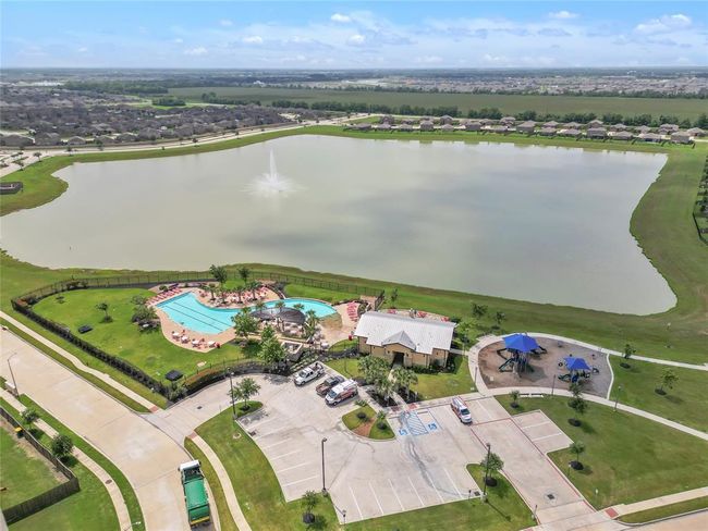 1211 Diamond Drape Dr, House other with 3 bedrooms, 2 bathrooms and 2 parking in Rosharon TX | Image 28