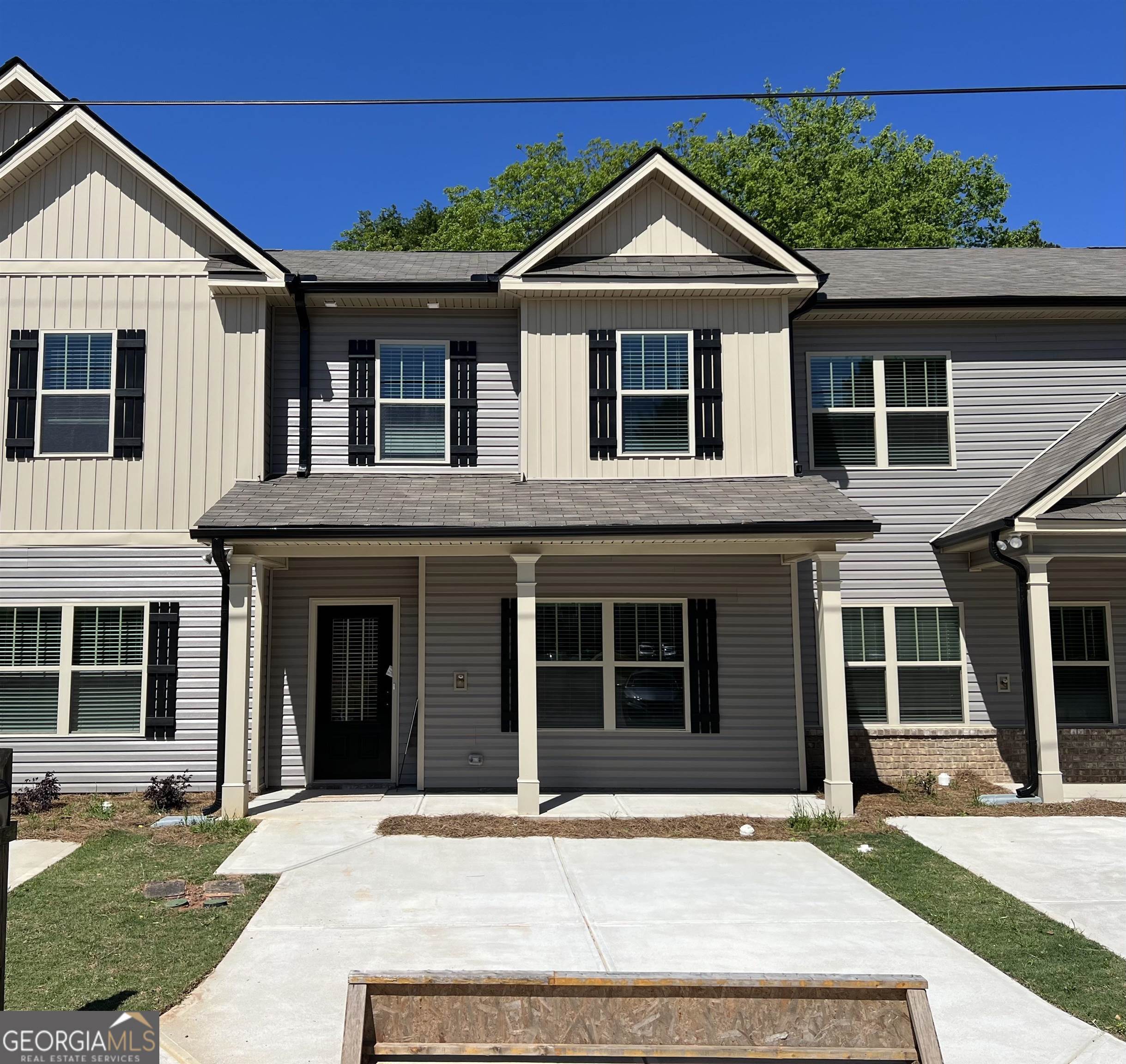 Camellia Ct, Jackson, GA 30233