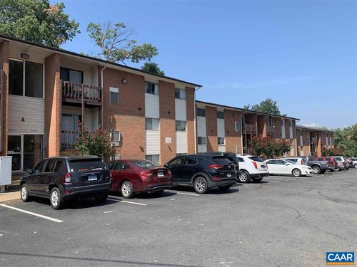 apt-c42-1215 Wertland St, CHARLOTTESVILLE, VA, 22903-2863 | Card Image