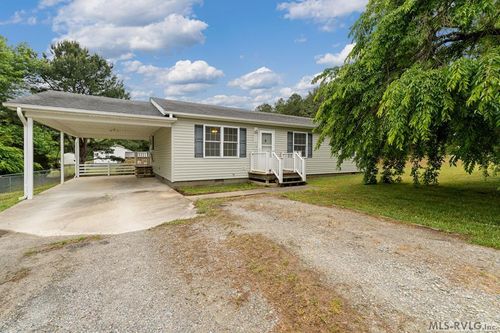 800 Woodland Drive, South Hill, VA, 23970 | Card Image