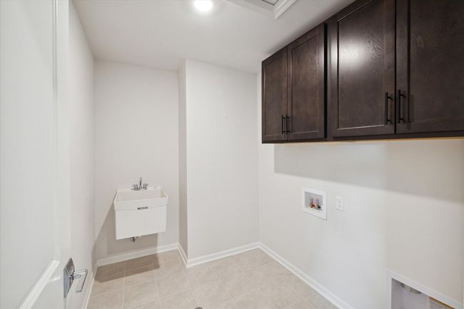Laundry Room | Image 48