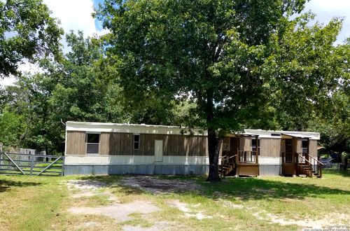 23322 Dragon Rock Rd, Elmendorf, TX, 78112-6132 | Card Image