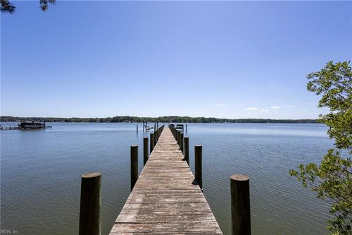 456 Ridge Rd, Hartfield, VA, 23071-3099 | Card Image