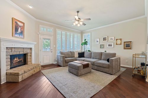 2634 Plantation Dr, Round Rock, TX, 78681-2311 | Card Image