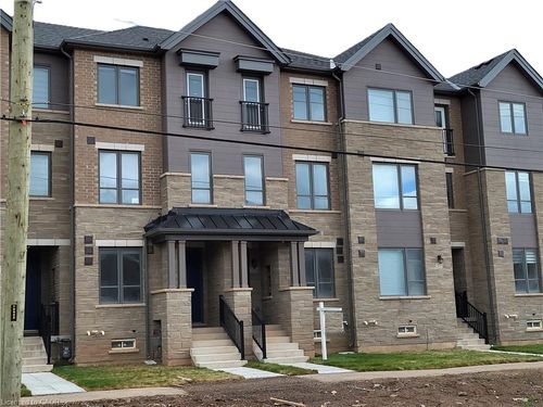 3273 6th Line, Oakville, ON, L6H0Z8 | Card Image