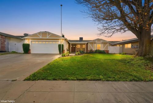 905 Redwood Ln, Lemoore, CA, 93245-3745 | Card Image