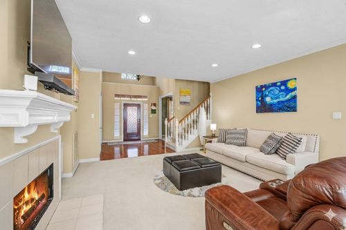 13215 Jessica Ln, Houston, TX, 77069-3109 | Card Image