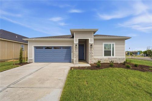 17546 Muncie St, Gardner, KS, 66030-2261 | Card Image