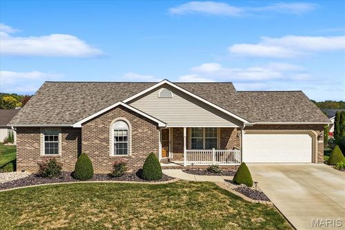 1113 E 3rd St, Trenton, IL, 62293-1781 | Card Image