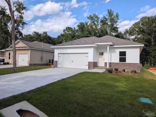 3028 N 11th Ave, Milton, FL, 32583-5841 | Card Image