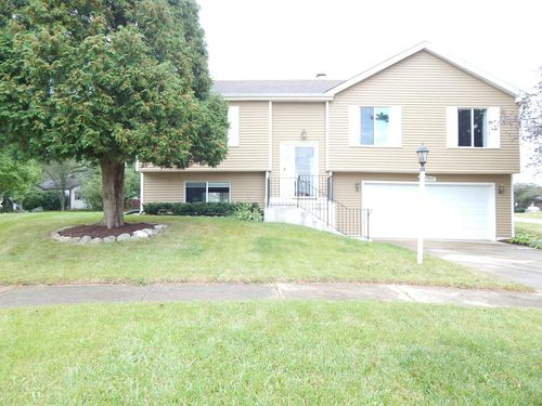 902 Garden Cir, Streamwood, IL, 60107-1018 | Card Image