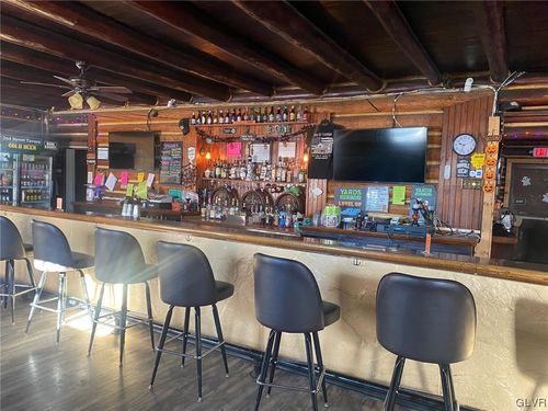 33 S 2nd St, COPLAY, PA, 18037-1205 | Card Image