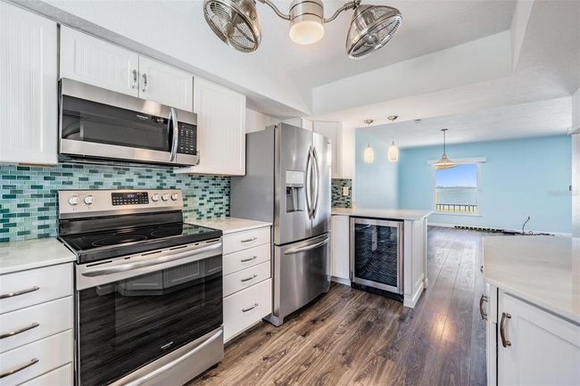 Kitchen to Living Area | Image 7