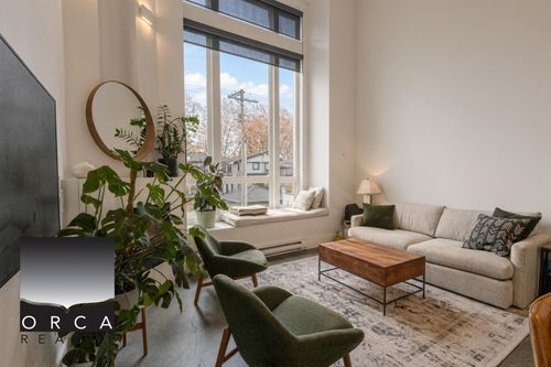 3-3726 Commercial St, Vancouver, BC, V5N4G2 | Card Image