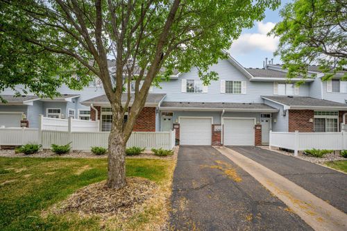 8497 Cortland Rd, Eden Prairie, MN, 55344-6704 | Card Image