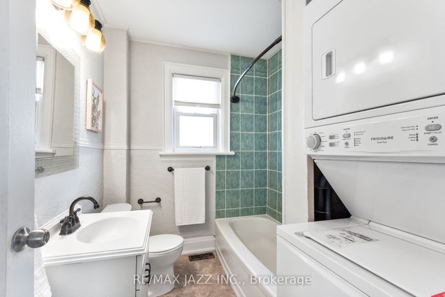 110 Gibbons St, House other with 3 bedrooms, 2 bathrooms and 3 parking in Oshawa ON | Image 23
