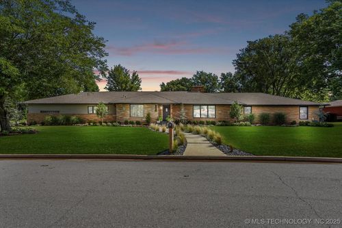 1115 Kenwood Ave, Broken Arrow, OK, 74012-1926 | Card Image