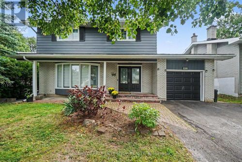1902 Featherston Dr, Ottawa, ON, K1H6P5 | Card Image