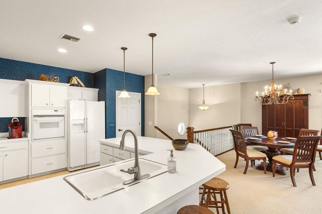 104 77 Th St, House other with 2 bedrooms, 2 bathrooms and null parking in HOLMES BEACH FL | Image 11
