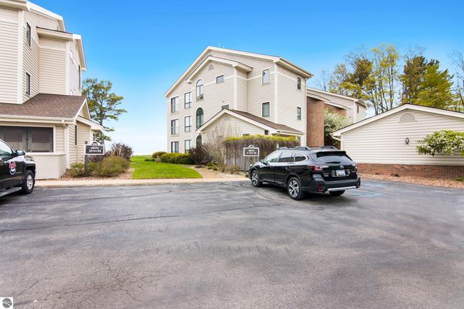 3 - 9200 N Bayshore Dr, House other with 1 bedrooms, 2 bathrooms and null parking in Elk Rapids MI | Image 27