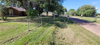 1305 2nd Street, House other with 3 bedrooms, 2 bathrooms and null parking in Hempstead TX | Image 2