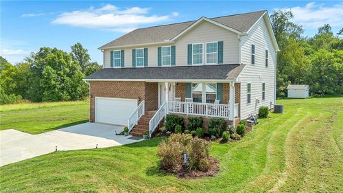 112 Oak Pointe Ln, Wilkesboro, NC, 28697-7594 | Card Image