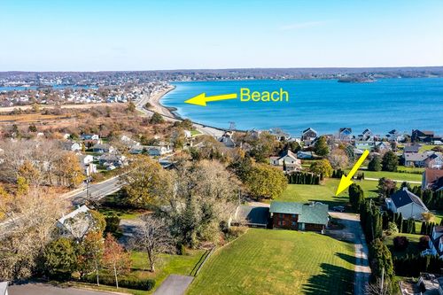 65 Park Ave, Portsmouth, RI, 02871-4317 | Card Image