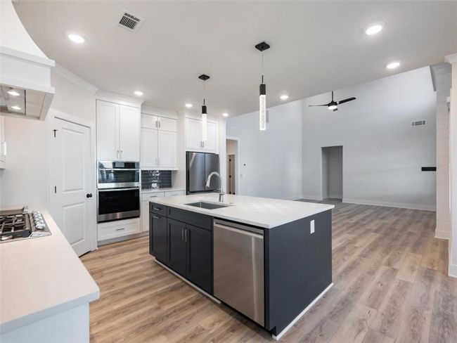 4055 Hosch Retreat Dr, House other with 4 bedrooms, 3 bathrooms and 3 parking in Buford GA | Image 9