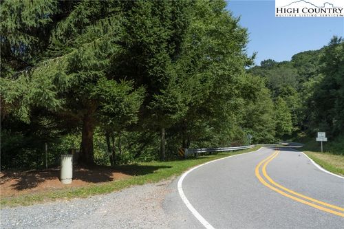 LOT 2 Wyeth Dr, Blowing Rock, NC, 28605 | Card Image