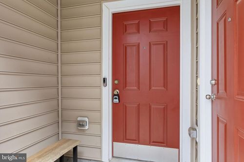 9550 Chancellorsville Ln, MANASSAS, VA, 20110-2573 | Card Image