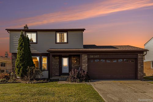 38337 Steede Dr, Sterling Heights, MI, 48310-3072 | Card Image
