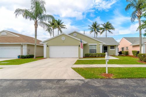 2590 Se 7th Pl, HOMESTEAD, FL, 33033-5253 | Card Image
