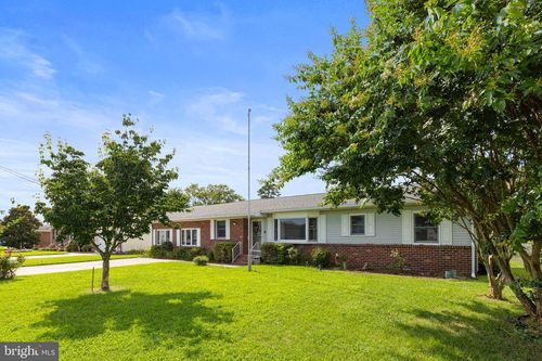402 Old Landing Rd, MILLSBORO, DE, 19966-1809 | Card Image