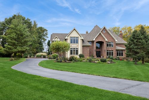 6 Fawn Ridge Dr, Oakwood Hills, IL, 60013-1069 | Card Image