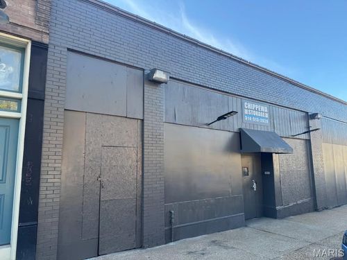 2816 Chippewa St, Saint Louis, MO, 63118-3822 | Card Image