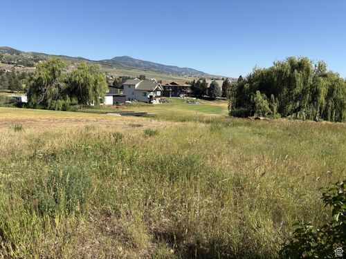 61-2637 S Country Club Dr, Garden City, UT, 84028-7791 | Card Image