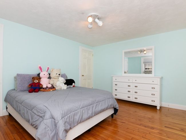 17 Sunrise Rd, House other with 3 bedrooms, 2 bathrooms and 4 parking in Westwood MA | Image 22