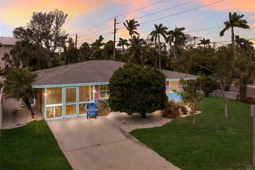 120 Maple Ave, ANNA MARIA, FL, 34216 | Card Image