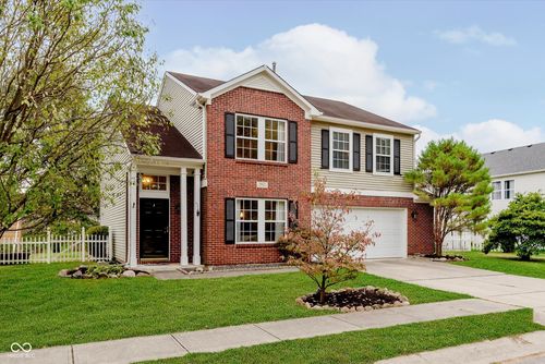 9011 Harrison Run Ct, Indianapolis, IN, 46256-1890 | Card Image