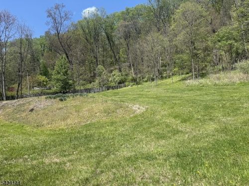 8 Opdykes Ln, Oxford, NJ, 07863-3416 | Card Image