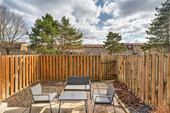 53 - 1115 Paramount Dr, Condo with 3 bedrooms, 2 bathrooms and 1 parking in Stoney Creek ON | Image 30