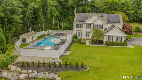 11 Windrose Dr, Groton, CT, 06340-4881 | Card Image