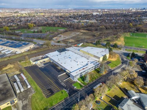 2-2-8 Holtby Ave, Brampton, ON, L6X2M1 | Card Image