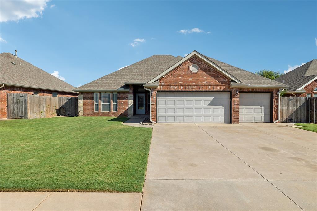 Pawnee Court Way, Mustang, OK 73064