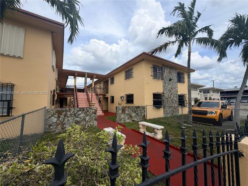 10-47 Nw 47th Ave, Miami, FL, 33126-5293 | Card Image